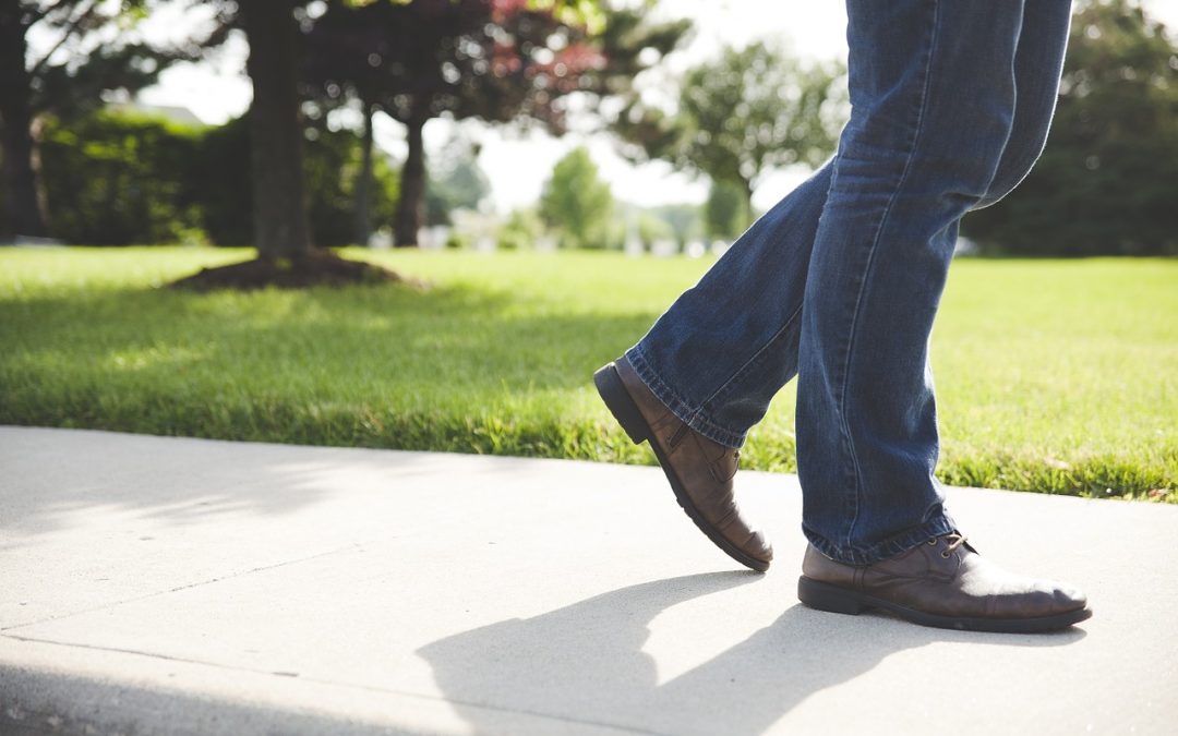 Stay Connected With Customers Via Social Media While Out of the Office